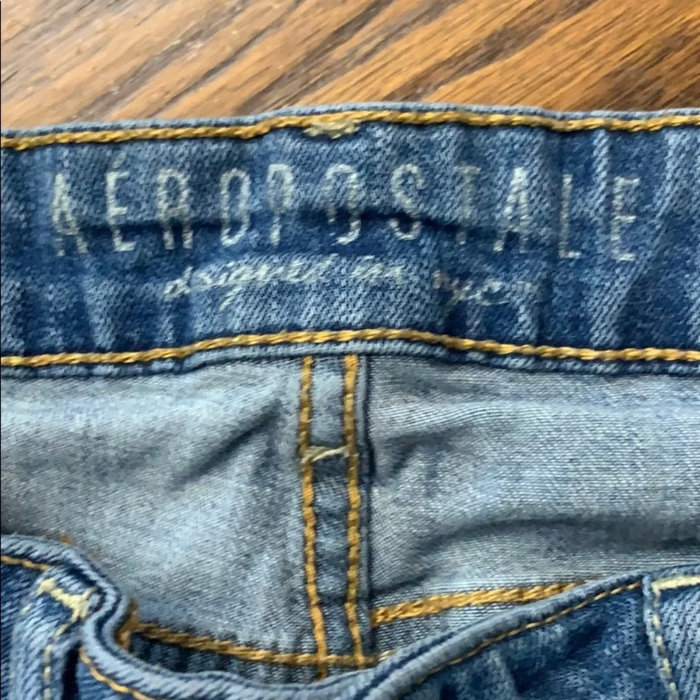 Women’s Aeropostale jeans - Picture 2 of 4